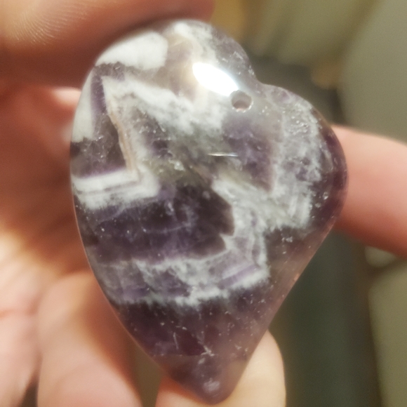 New Chevron Amethyst Heart Shaped Pendant. - Picture 10 of 16